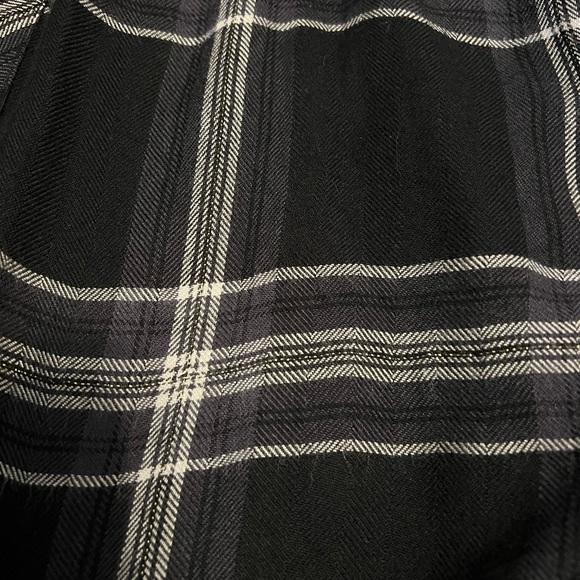 Rails Button Down - Picture 11 of 11